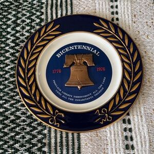 Bicentennial Commemorative Plate - Blue and Gold